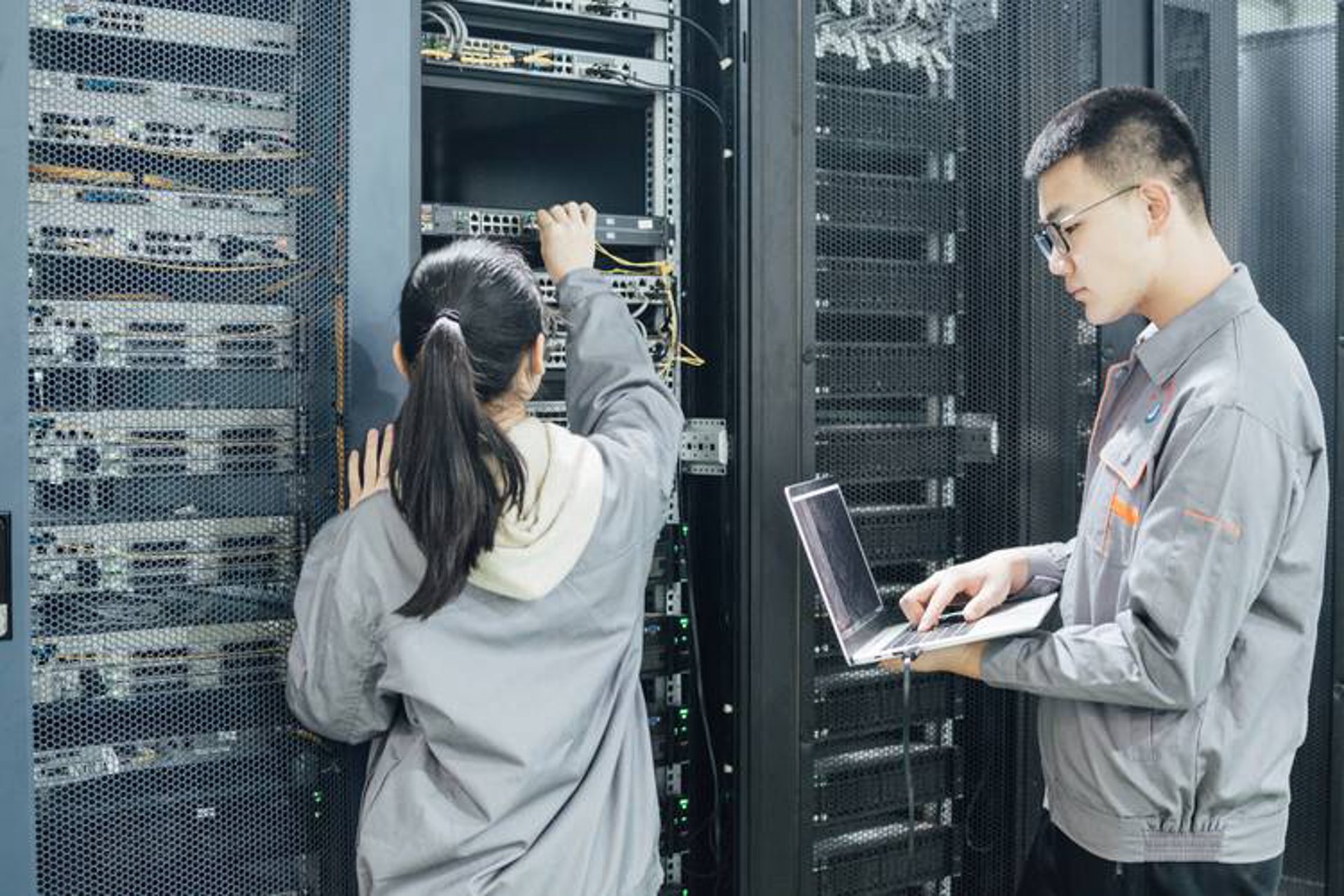 如何为重庆企业选择合适的ERP定制方案